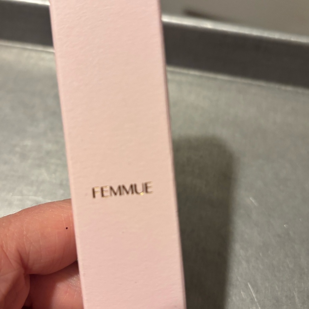 Pink Eye Cream – Gentle Hydrating Eye Treatment